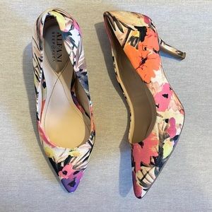 floral woman’s heel